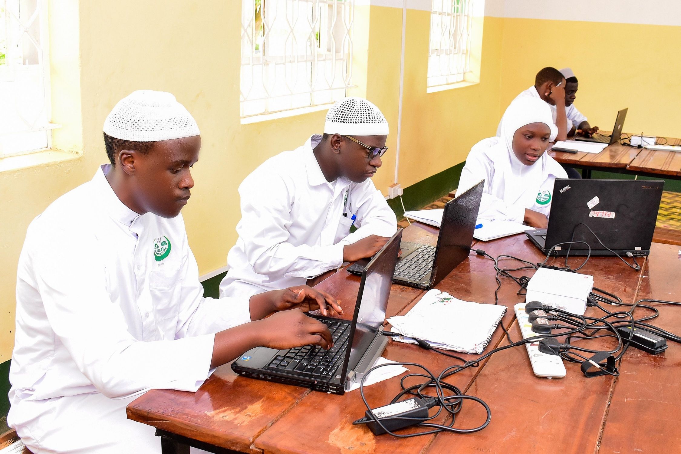 Thanawi students studying IT at Bilal Islamic Institute — photograph 45